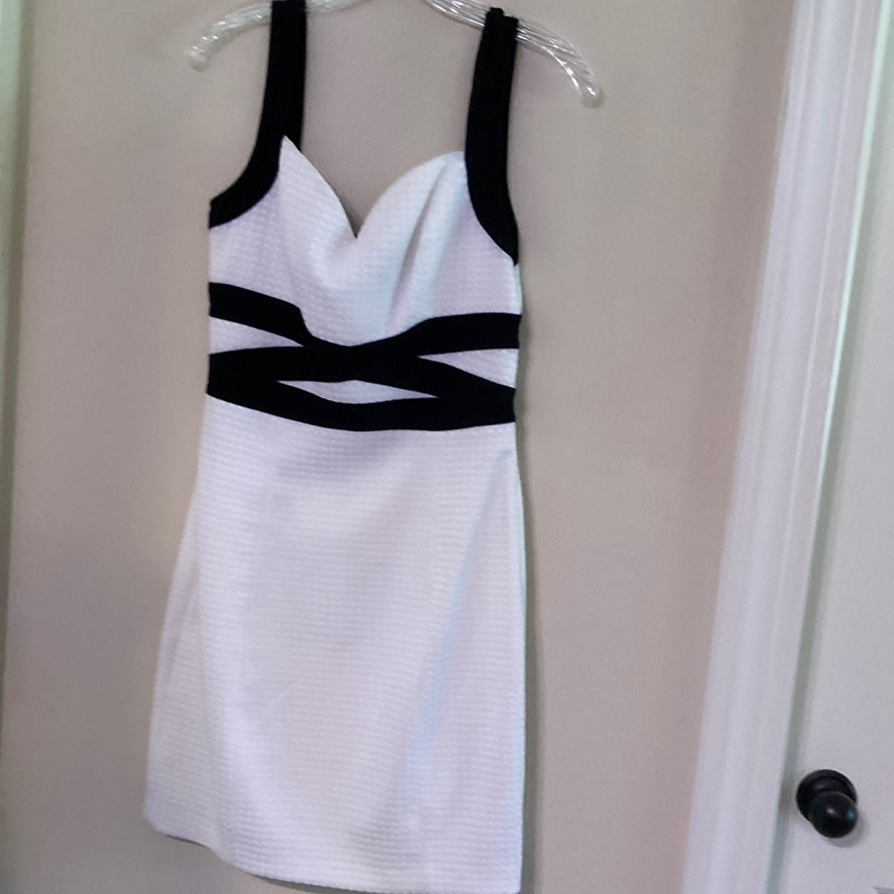 Guess summer wedding dress white size 6